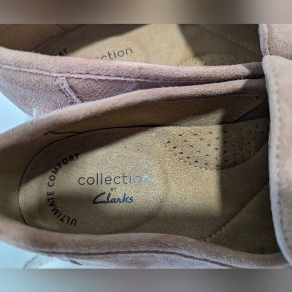 Clarks Women's Trish Rose Penny Oxford Loafer Rose Suede leather size 6.5 comfy - Picture 3 of 8
